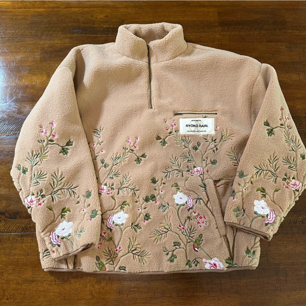 Ryoko Rain Men’s Camel Floral Embroidered Half-Zip Fleece - Picture 10 of 16